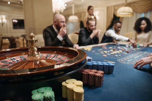 2024 Online Casino Trends: Tech Innovations & New Player Experiences